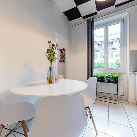 Apartment Charmant City Center *